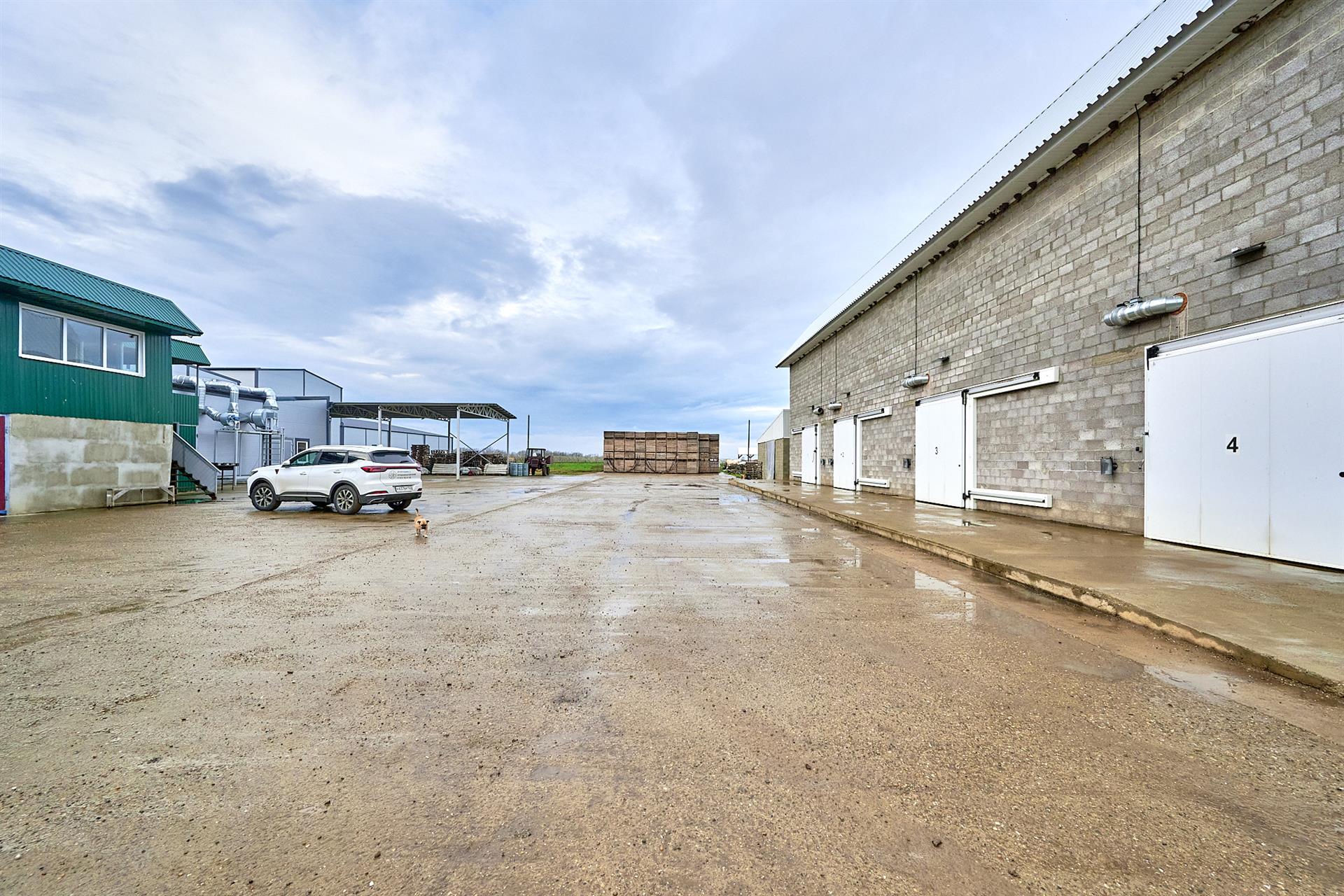 Фото №5: Коммерция 575 м² - Новодмитриевская, ул. Партизанская, 44