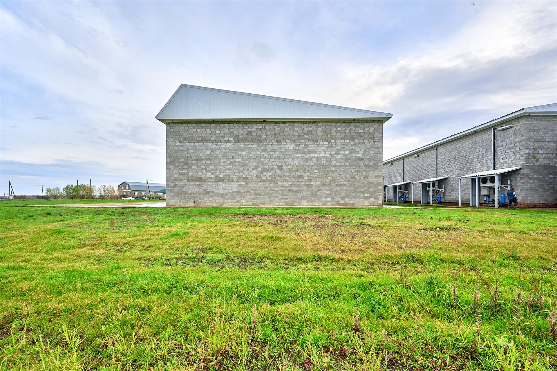 Фото №15: Коммерция 575 м² - Новодмитриевская, ул. Партизанская, 44