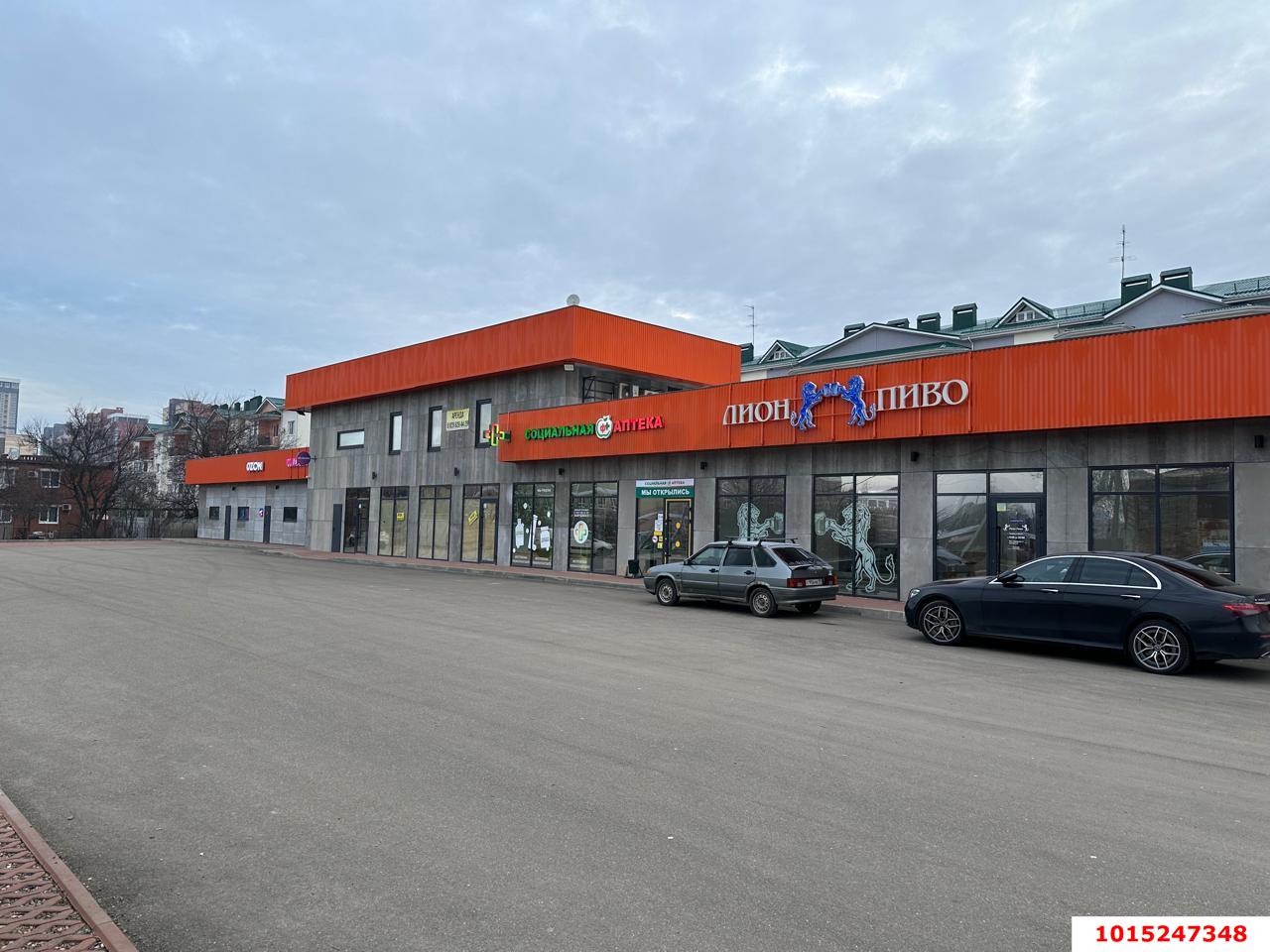 Фото №1: Торговое помещение 109 м² - Знаменский, Карасунский внутригородской округ, ул. Гагарина, 4А