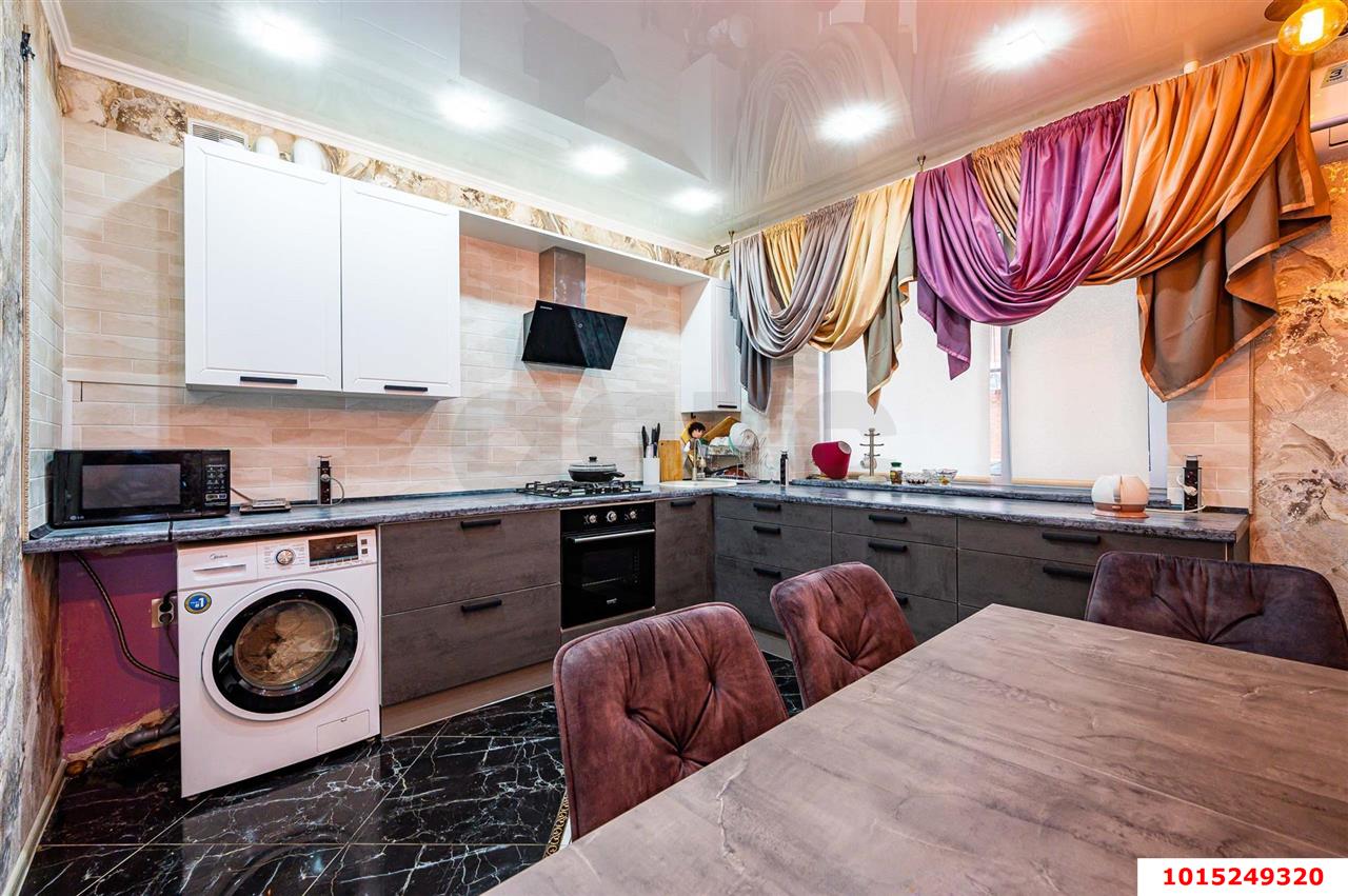 Фото №1: 2-комнатная квартира 59 м² - Южный, Кубанский, ул. Екатерининская, 6/2