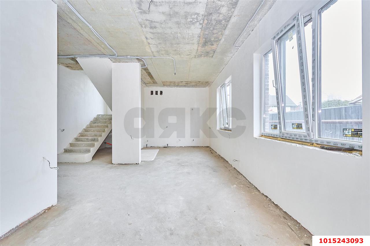 Фото №12: Дом 180 м² + 6.15 сот. - Краснодар, Прикубанский внутригородской округ, Калинино, мкр. Завод Радиоизмерительных Приборов, б-р Строителей, 79