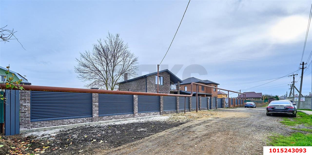 Фото №2: Дом 180 м² + 6.15 сот. - Краснодар, Прикубанский внутригородской округ, Калинино, мкр. Завод Радиоизмерительных Приборов, б-р Строителей, 79
