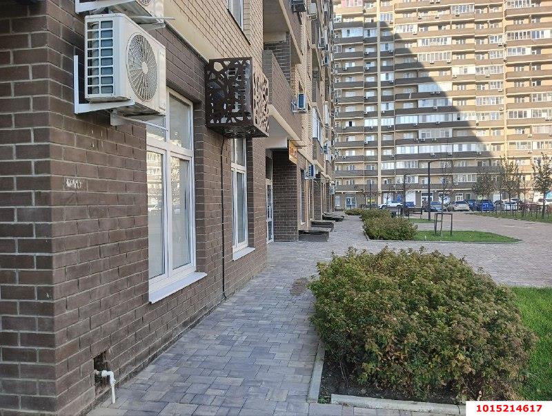 Фото №2: 1-комнатная квартира 38 м² - Краснодар, жилой комплекс Дыхание, ул. Лётчика Позднякова, 2к14