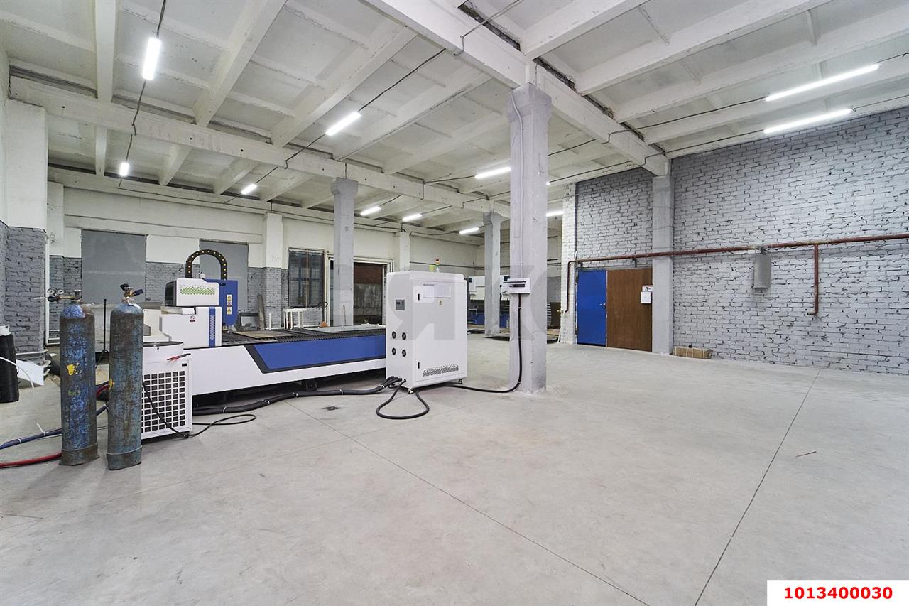 Фото №3: Производственное помещение 4360 м² - Азовская, ул. Ленина, 16