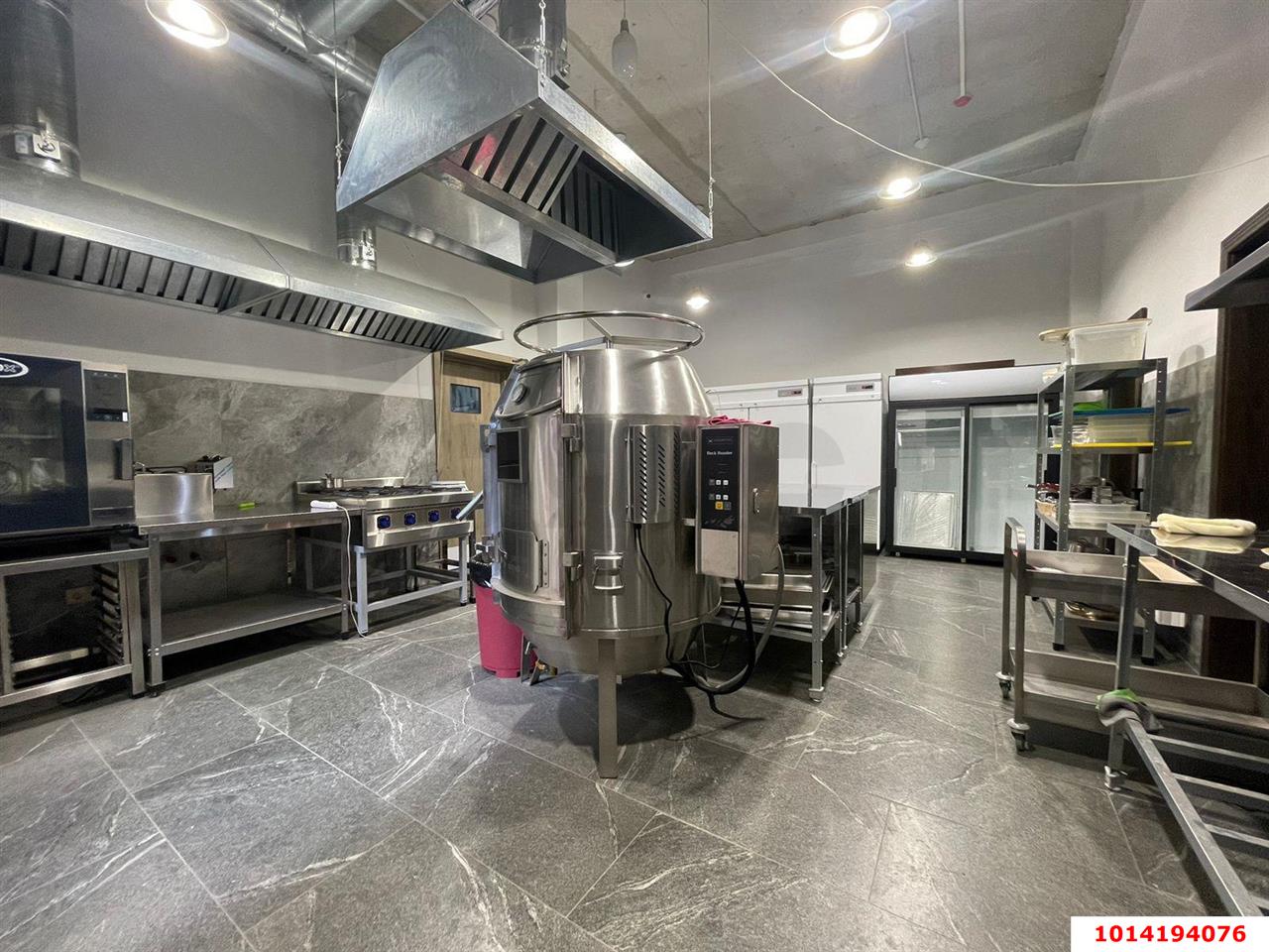 Фото №1: Дом 500 м² + 6 сот. - Краснодар, Западный внутригородской округ, мкр. Фестивальный, ул. Каляева, 86