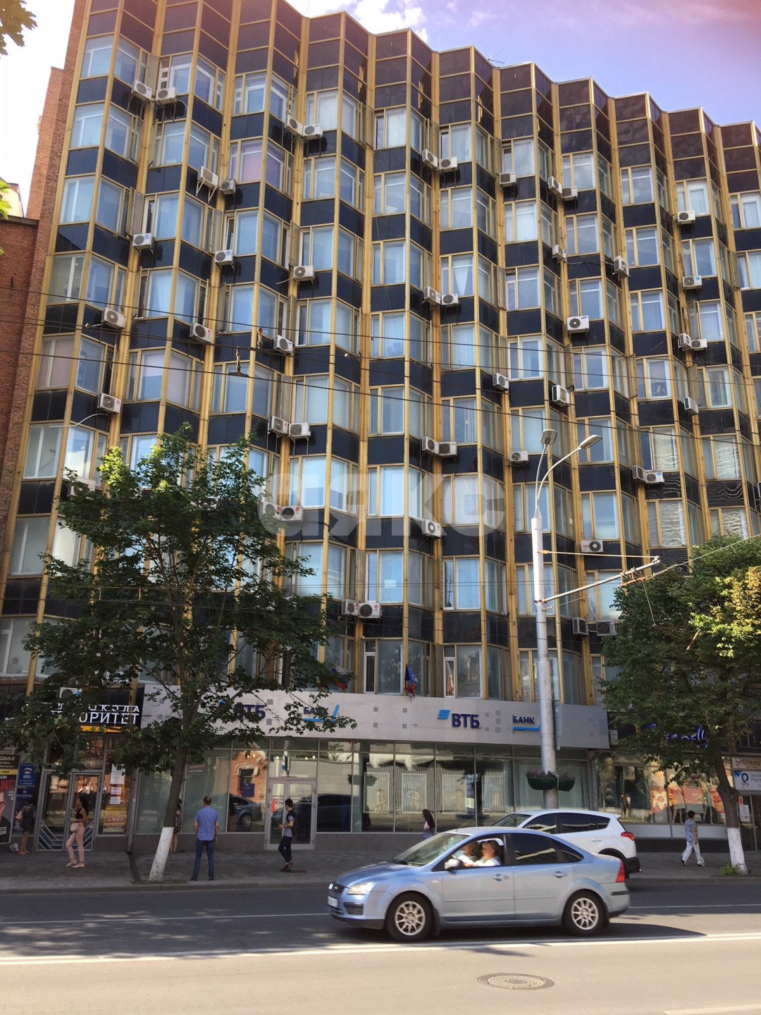 Фото №1: Коммерция 480 м² - Ростов-на-Дону, Богатяновка, ул. Большая Садовая, 150