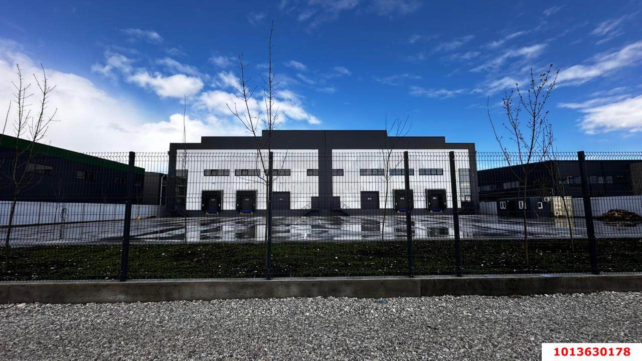 Фото №3: Коммерция 3000 м² - Краснодар, мкр. Карасунский внутригородской округ, ул. имени Евдокии Бершанской, 351/3