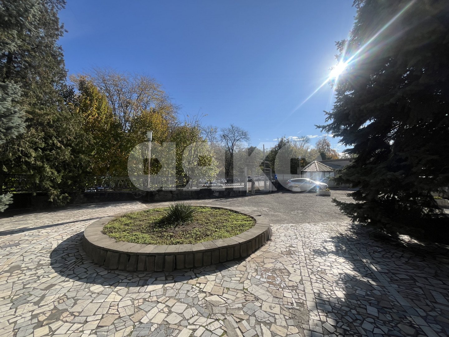 Фото №16: Коммерция 350 м² - Ростов-на-Дону, Пролетарский, ул. 14-я Линия, 88