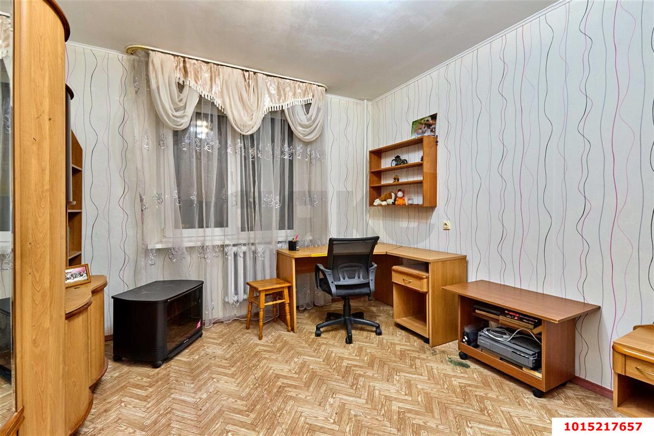 Фото №1: 3-комнатная квартира 92 м² - Краснодар, Юбилейный, ул. Думенко, 33