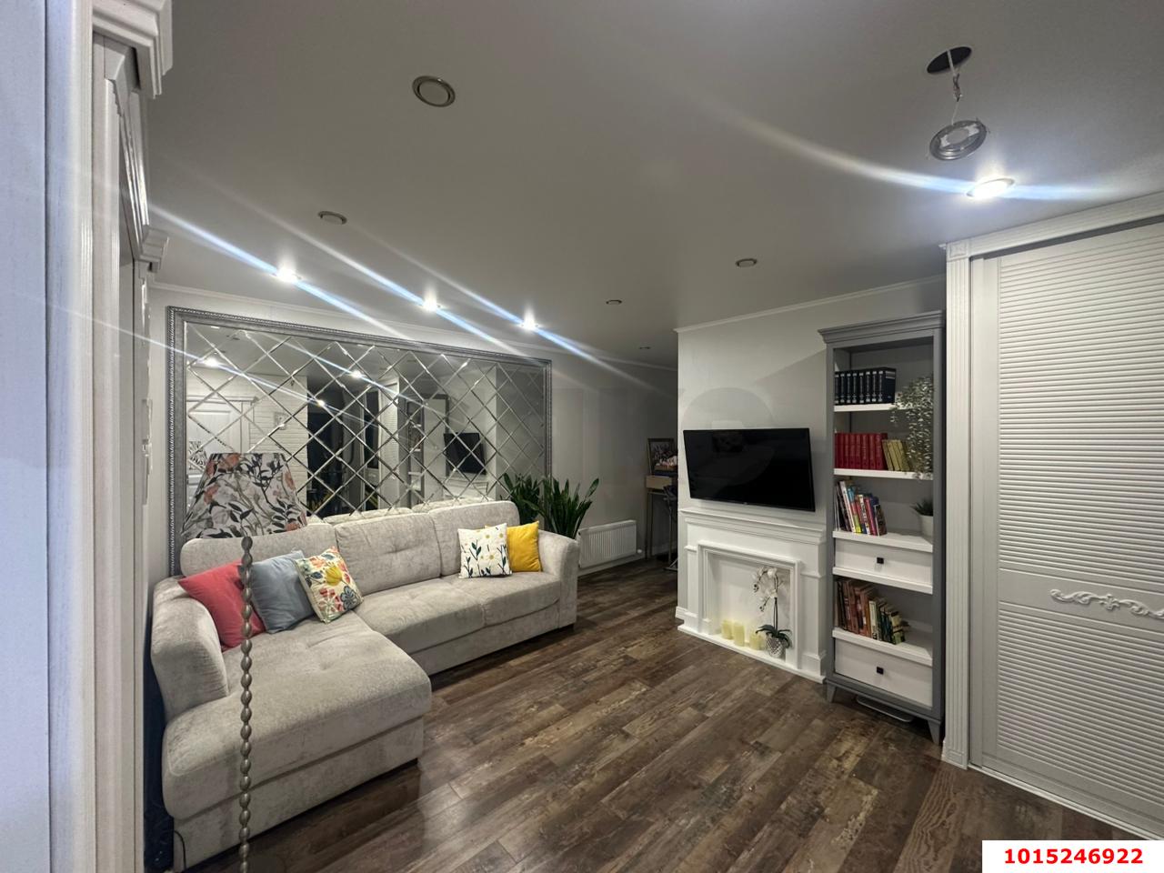 Фото №1: 2-комнатная квартира 70 м² - Краснодар, Гидростроителей, ул. Трудовой Славы, 62Ак1