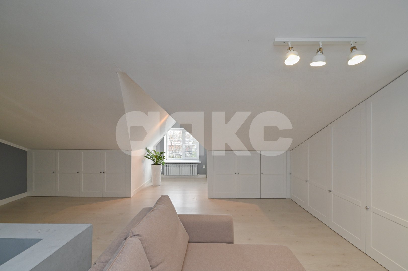 Фото №22: Таунхаус 134 м² + 2 сот. - Камышеваха, коттеджный  Жемчужный, ул. Кристальная, 18/32