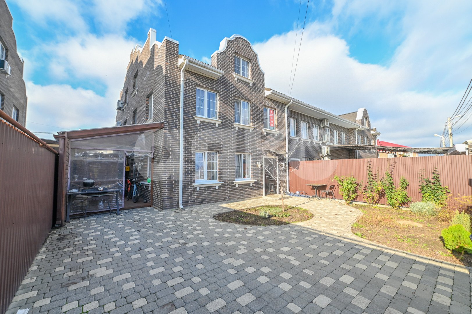 Фото №30: Таунхаус 134 м² + 2 сот. - Камышеваха, коттеджный  Жемчужный, ул. Кристальная, 18/32