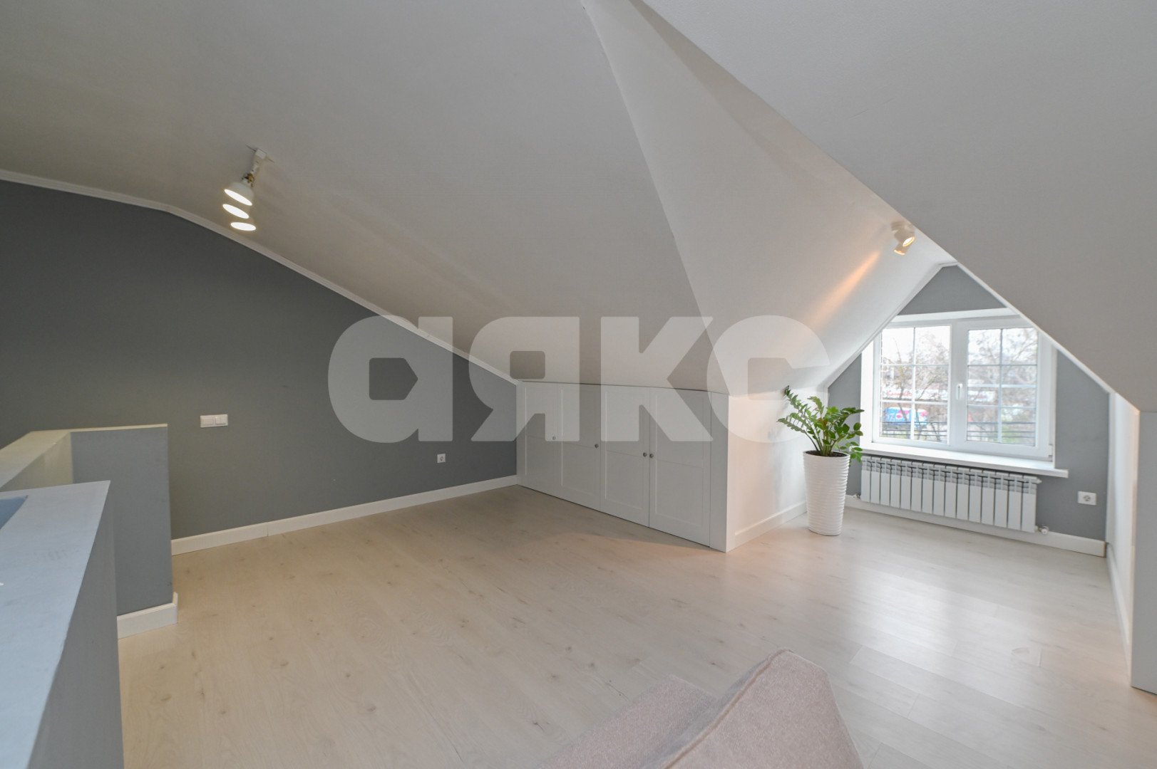 Фото №24: Таунхаус 134 м² + 2 сот. - Камышеваха, коттеджный  Жемчужный, ул. Кристальная, 18/32