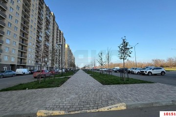 Фото №3: Торговое помещение 42 м² - Краснодар, мкр. жилой комплекс Дыхание, ул. Лётчика Позднякова, 2к25