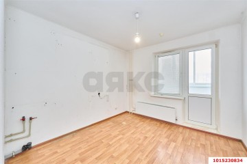 Фото №1: 1-комнатная квартира 50 м² - Краснодар, мкр. Почтовый, ул. имени Валерия Гассия, 10