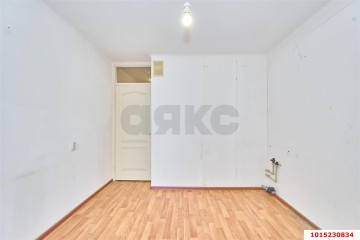 Фото №2: 1-комнатная квартира 50 м² - Краснодар, мкр. Почтовый, ул. имени Валерия Гассия, 10