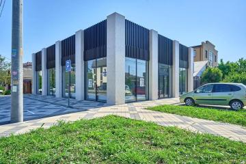 Фото №2: Коммерция 231 м² - Краснодар, мкр. Фестивальный, ул. Фридриха Энгельса, 150