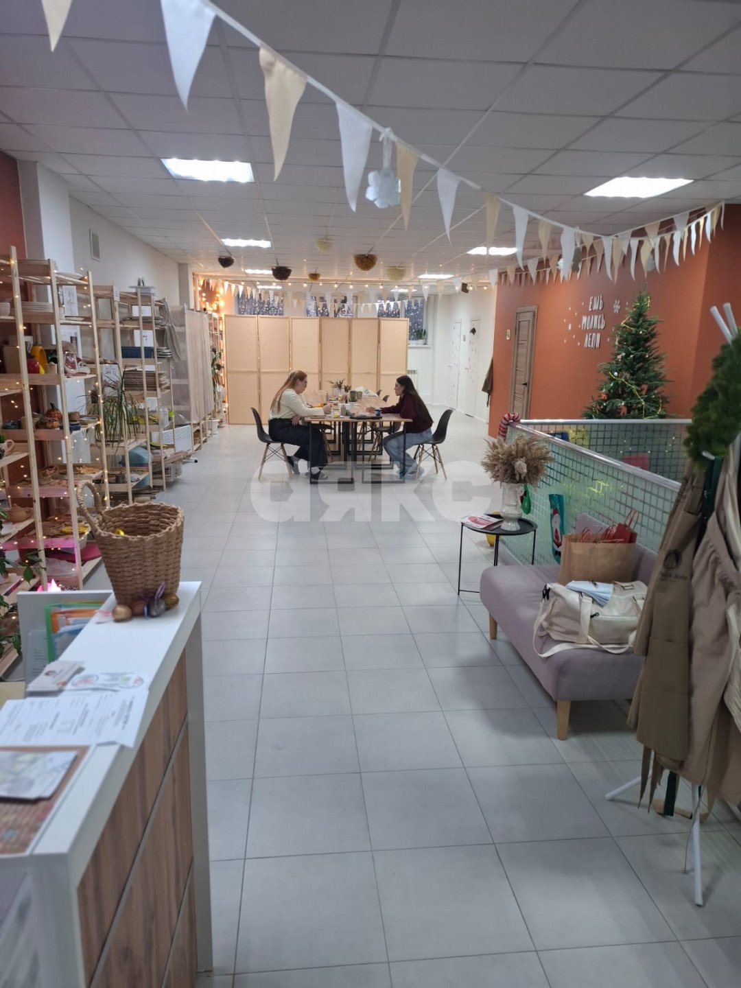 Фото №5: Коммерция 119 м² - Ростов-на-Дону, жилой комплекс Феникс, ул. Евдокимова, 102Бс2