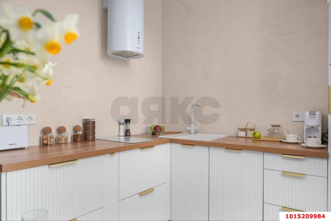 Фото №3: 1-комнатная квартира <span class="whitespace-nowrap">34 м²</span>, <span class="whitespace-nowrap">2/9 эт.</span> - Краснодар, Прикубанский внутригородской округ, мкр. жилой комплекс Спортивная Деревня, ул. имени Генерала Корнилова, 16