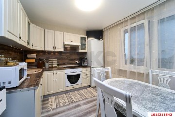 Фото №1: 2-комнатная квартира 56 м² - Краснодар, мкр. Завод Измерительных Приборов, ул. Зиповская, 41