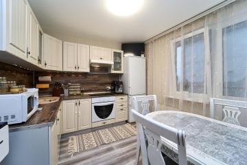 Фото №1: 2-комнатная квартира 56 м² - Краснодар, мкр. Завод Измерительных Приборов, ул. Зиповская, 41