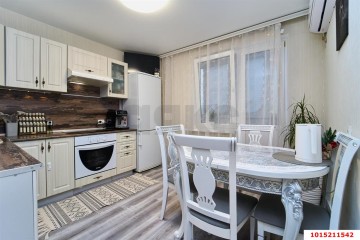 Фото №2: 2-комнатная квартира 56 м² - Краснодар, мкр. Завод Измерительных Приборов, ул. Зиповская, 41