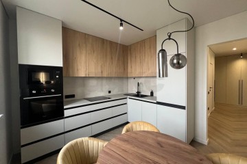 Фото №1: 2-комнатная квартира 62 м² - Краснодар, мкр. жилой комплекс Дом у Озера, ул. Селезнёва, 104/1