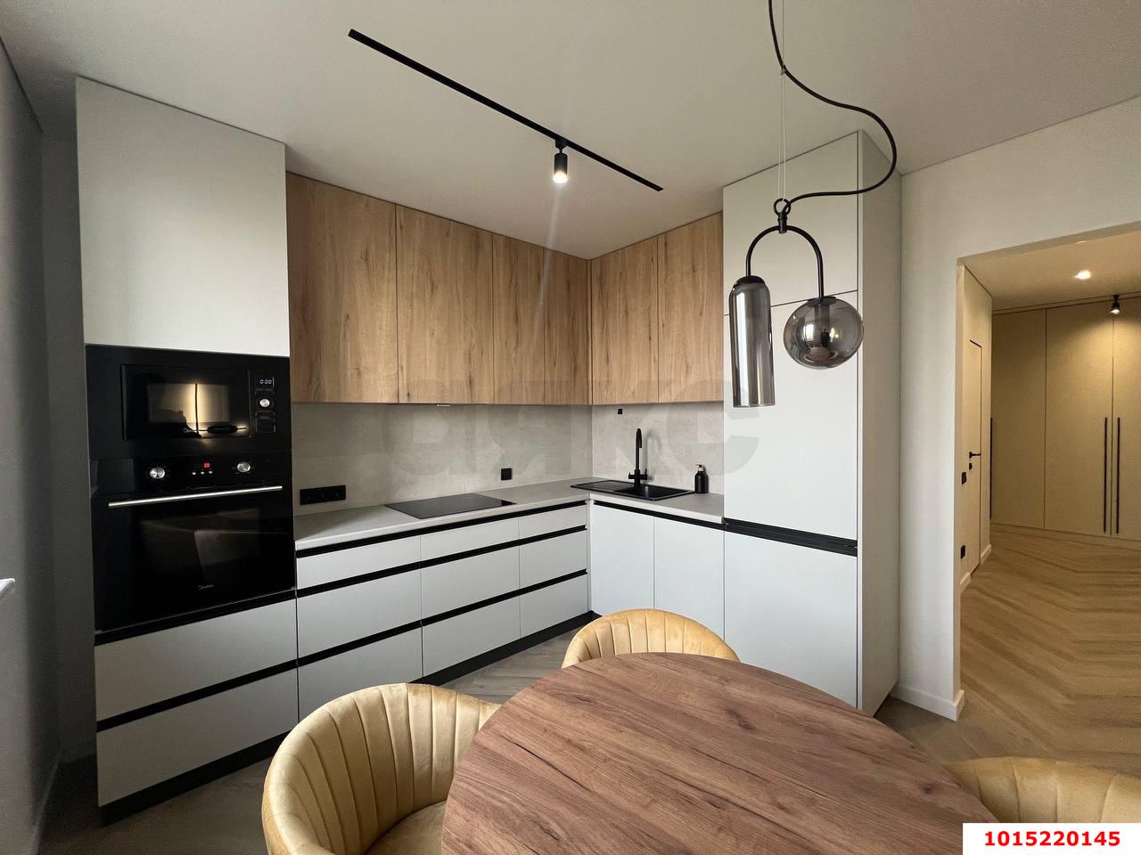 Фото №1: 2-комнатная квартира 65 м² - Краснодар, жилой комплекс Дом у Озера, ул. Селезнёва, 104/1