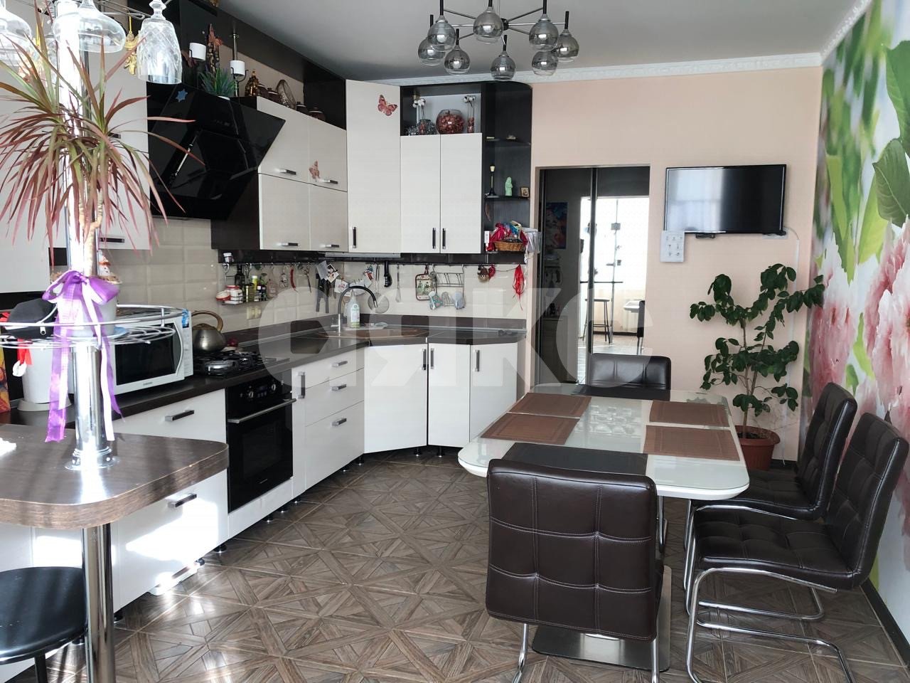 Фото №1: 2-комнатная квартира 67 м² - Горячий Ключ, Администрация, ул. Псекупская, 151В