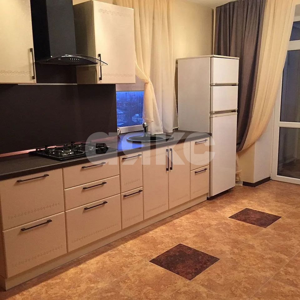 Фото №1: 1-комнатная квартира 56 м² - Ростов-на-Дону, Нахичевань, ул. Комсомольская, 9