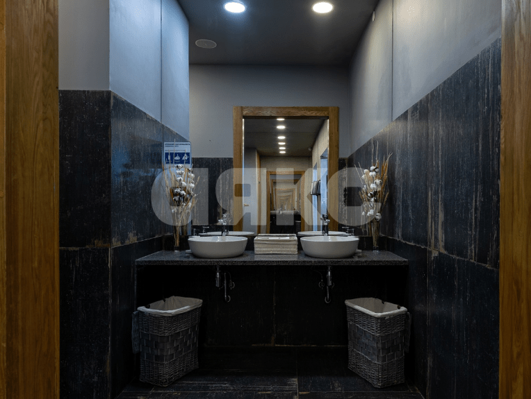 Фото №4: Коммерция 600 м² - Геленджик, ул. Ленина, 1