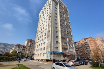 Фото №1: Торговое помещение 32 м² - Краснодар, мкр. Краевая Клиническая Больница, ул. им. Героя Яцкова И.В.