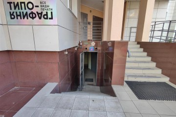 Фото №2: Торговое помещение 32 м² - Краснодар, мкр. Краевая Клиническая Больница, ул. им. Героя Яцкова И.В.