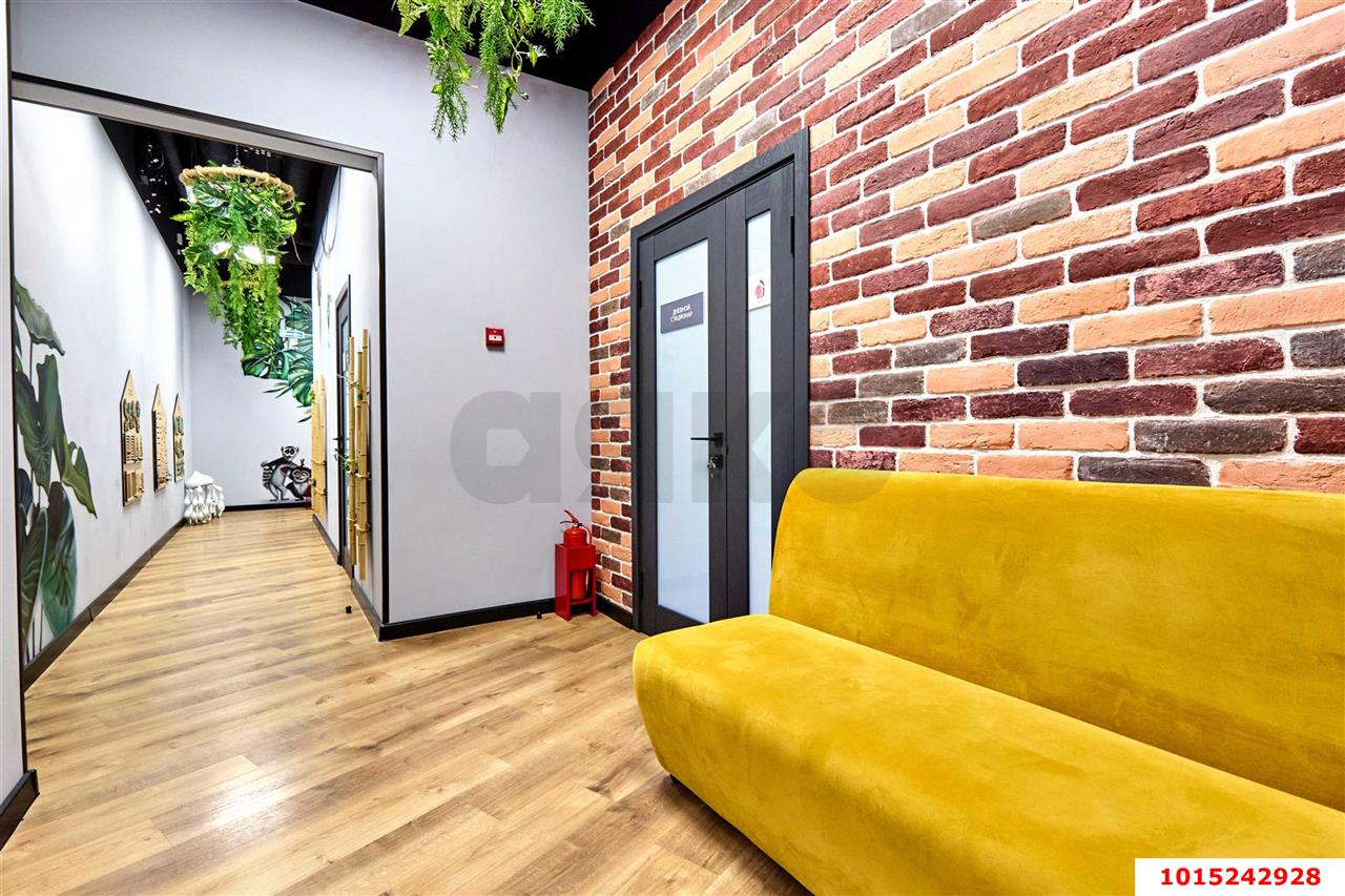 Фото №4: Торговое помещение 570 м² - Краснодар, Черёмушки, ул. Кубанская, 54