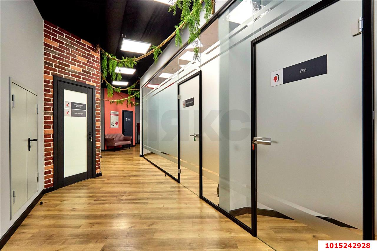 Фото №8: Торговое помещение 570 м² - Краснодар, Черёмушки, ул. Кубанская, 54