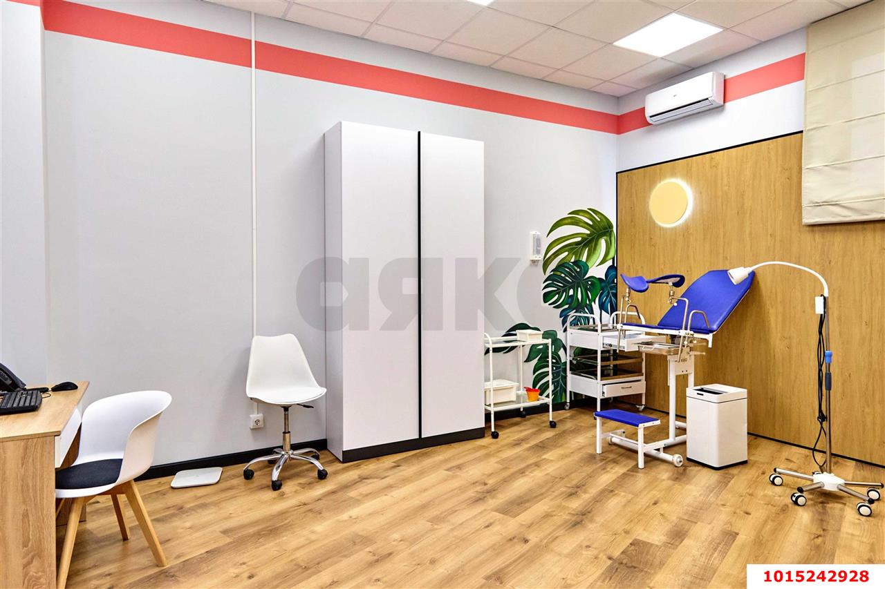 Фото №6: Торговое помещение 570 м² - Краснодар, Черёмушки, ул. Кубанская, 54