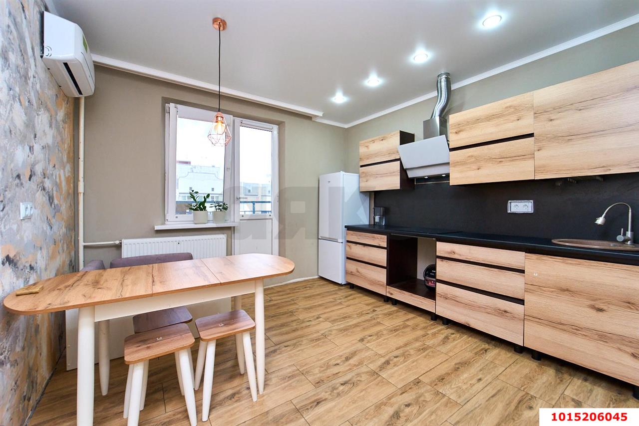 Фото №2: 2-комнатная квартира 75 м² - Краснодар, жилой комплекс Мой Город, ул. Западный Обход, 39/1к7