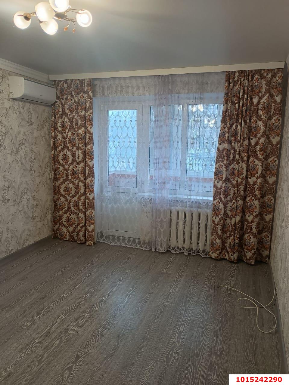 Фото №1: 2-комнатная квартира 43 м² - Берёзовый, Прикубанский внутригородской округ, мкр. Витаминкомбинат, ул. Профессора Рудакова, 5