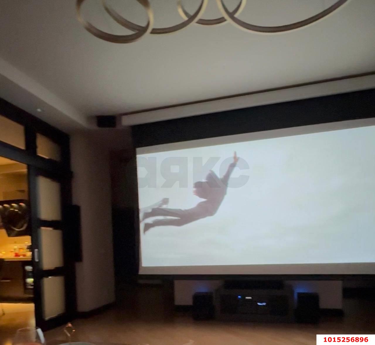 Фото №2: 3-комнатная квартира 111 м² - Краснодар, Центральный внутригородской округ, мкр. Центральный, ул. Промышленная, 19/2