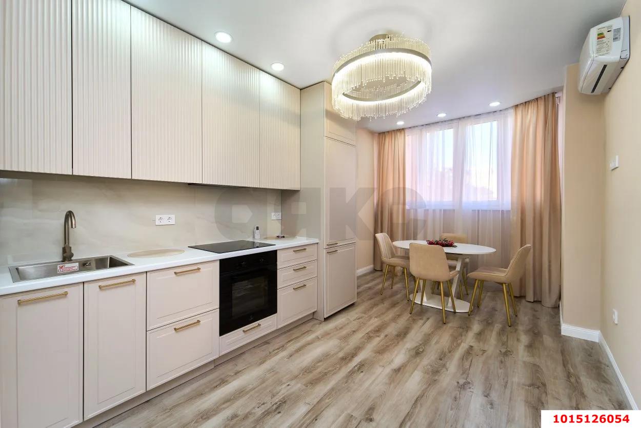 Фото №1: 2-комнатная квартира 59 м² - Краснодар, Прикубанский внутригородской округ, Губернский, мкр. 1-й квартал, ул. Боспорская, 2