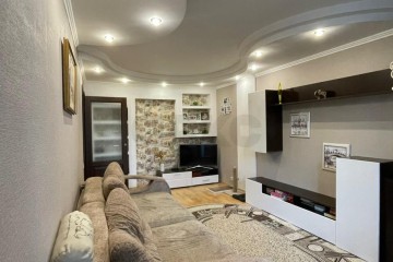 Фото №1: 3-комнатная квартира 80 м² - Ленина, мкр. Карасунский внутригородской округ, ул. Стременная, 1//3/1