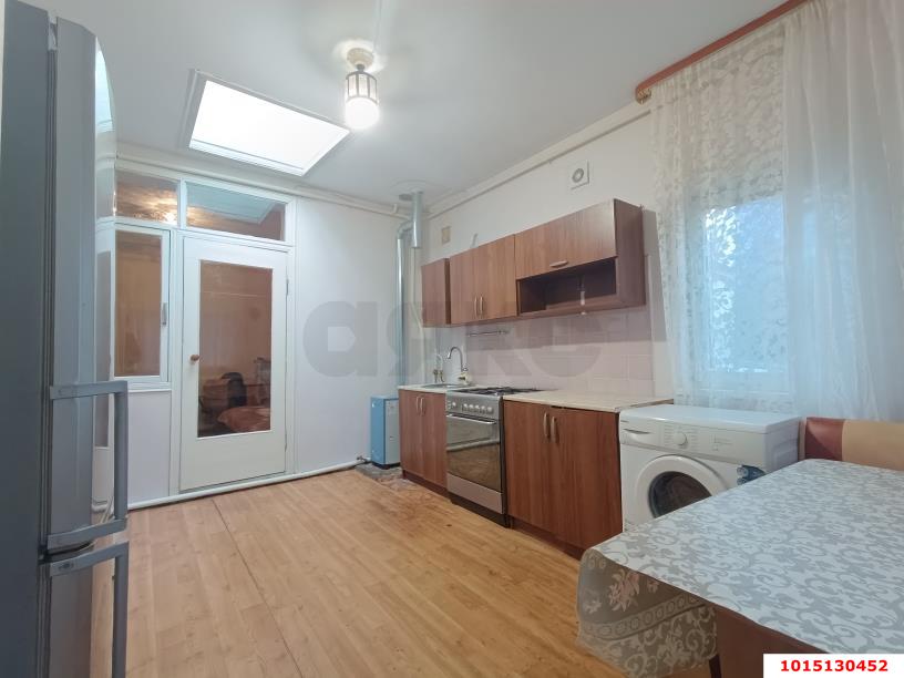 Фото №3: 3-комнатная квартира 46 м² - Краснодар, Центральный внутригородской округ, Черёмушки, мкр. Дубинка, пр-д 2-й  Айвазовского, 27