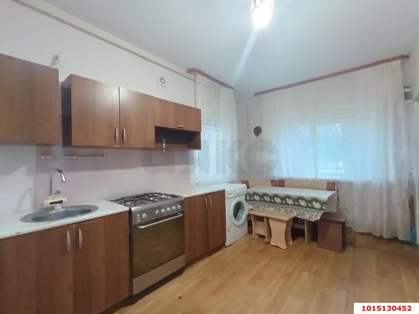 Фото №1: 3-комнатная квартира 46 м² - Краснодар, Центральный внутригородской округ, Черёмушки, мкр. Дубинка, пр-д 2-й  Айвазовского, 27