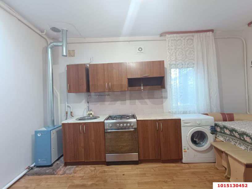 Фото №2: 3-комнатная квартира 46 м² - Краснодар, Центральный внутригородской округ, Черёмушки, мкр. Дубинка, пр-д 2-й  Айвазовского, 27