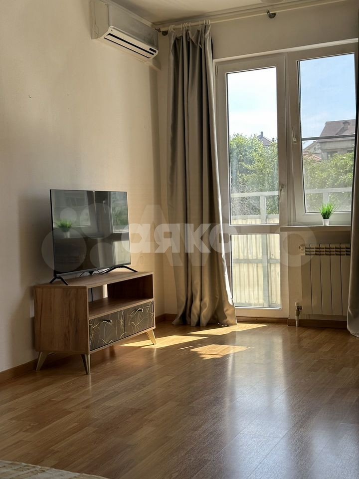 Фото №2: 1-комнатная квартира 43 м² - Геленджик, Парус, 19А