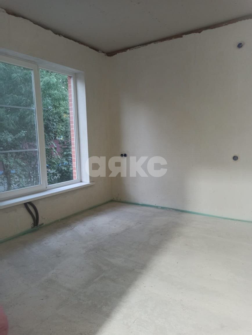 Фото №6: Дом 64 м² + 3.8 сот. - Кореновск, 2-й квартал, ул. Ленина