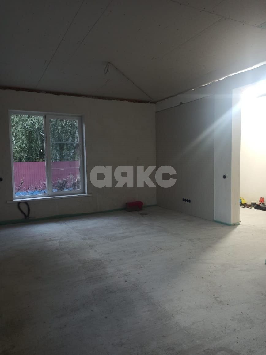 Фото №9: Дом 64 м² + 3.8 сот. - Кореновск, 2-й квартал, ул. Ленина