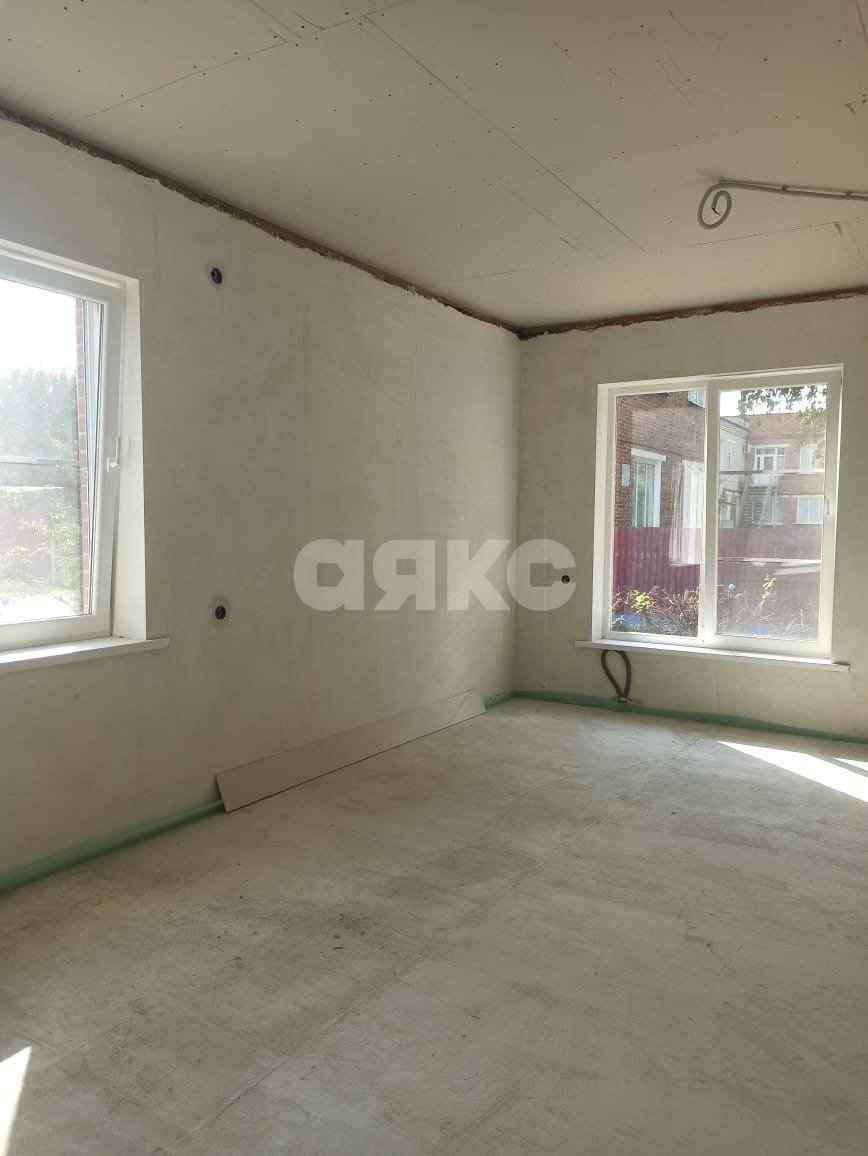 Фото №7: Дом 64 м² + 3.8 сот. - Кореновск, 2-й квартал, ул. Ленина