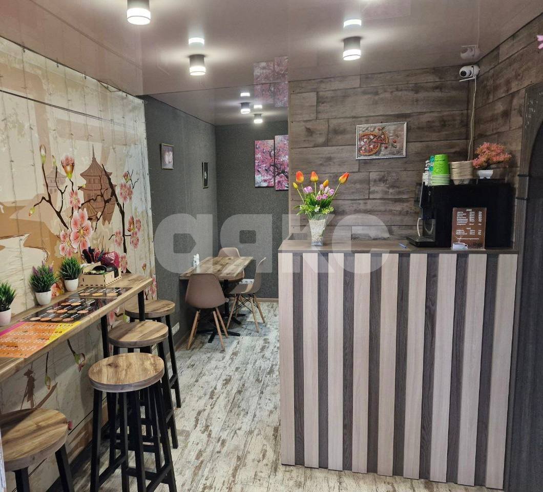 Фото №1: Коммерция 40 м² - Мариуполь, Жовтневый, пр-кт Нахимова, 178