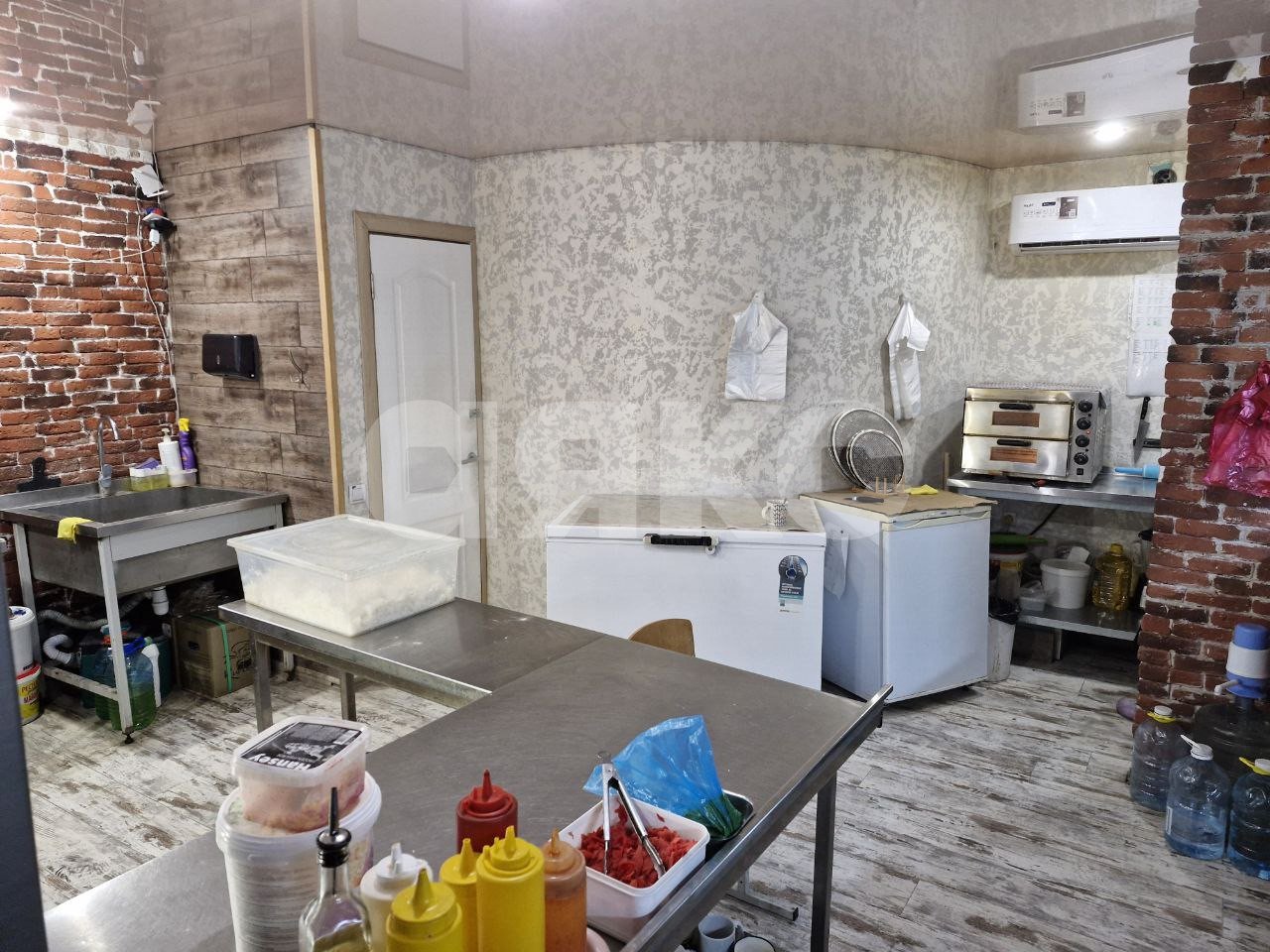 Фото №6: Коммерция 40 м² - Мариуполь, Жовтневый, пр-кт Нахимова, 178